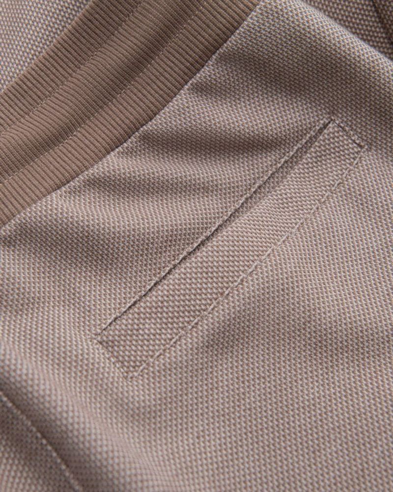 Trendy kávové pletené tepláky – fotka 8