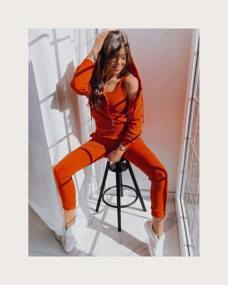 Oranžové dámske tepláky – fotka 2