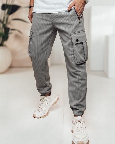 Moderné šedé kapsáčové joggery