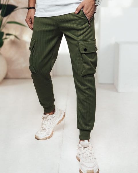 Pútavé zelené kapsáčové joggery