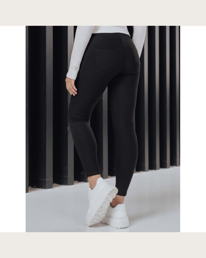 Čierne dámske push up legíny – fotka 4