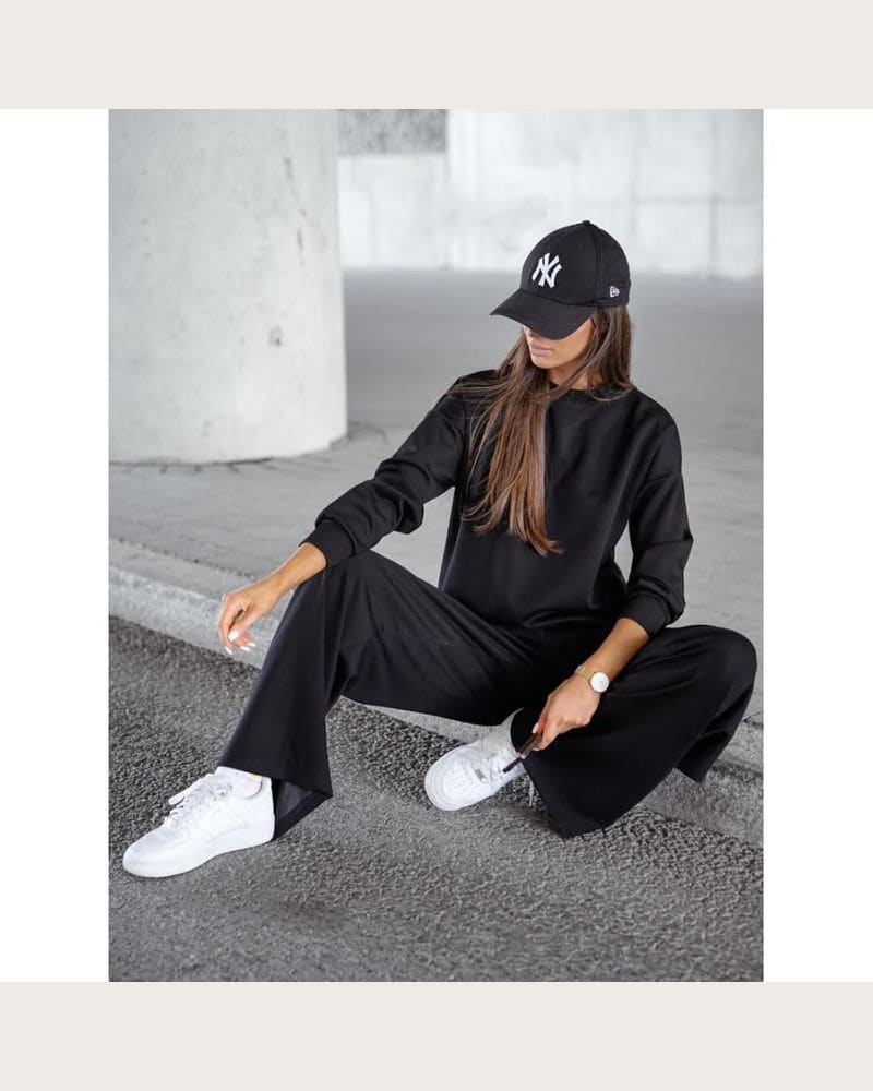 Dámska čierna oversize súprava – fotka 3