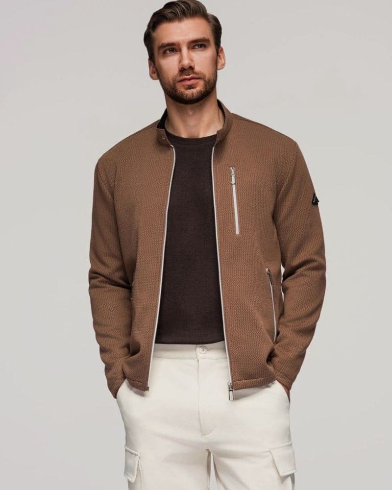 Hnedá pánska mikina so stojáčikom – fotka 4