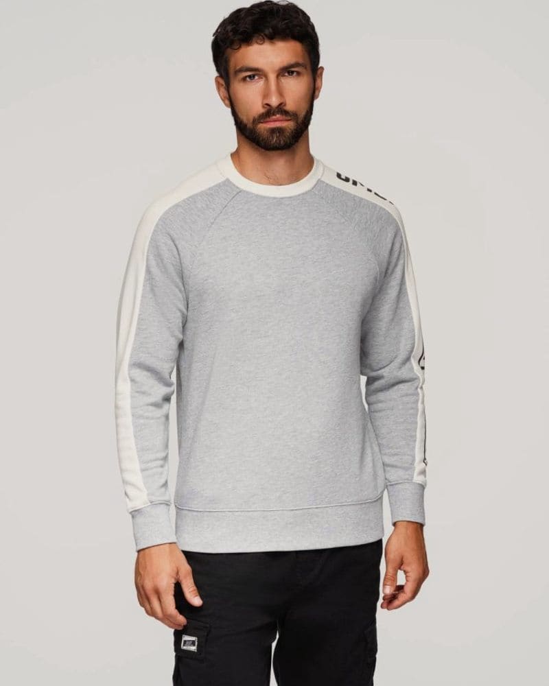 Trendy sivá mikina bez kapucne s ozdobným rukávom