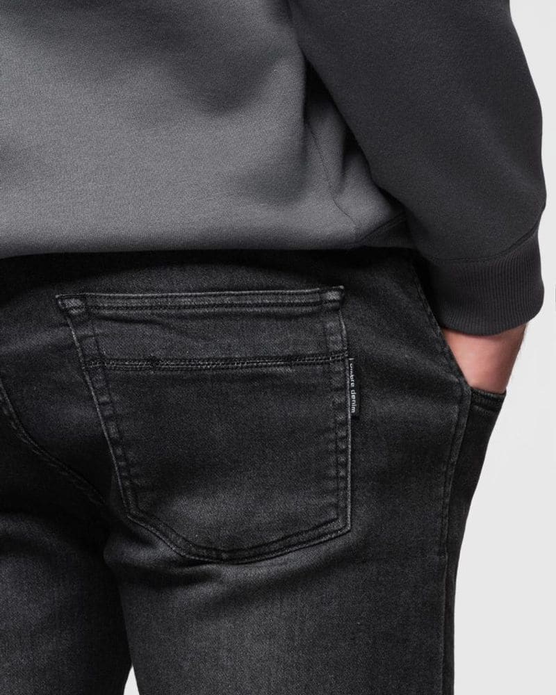 Pánske čierne rifľové joggery – fotka 6