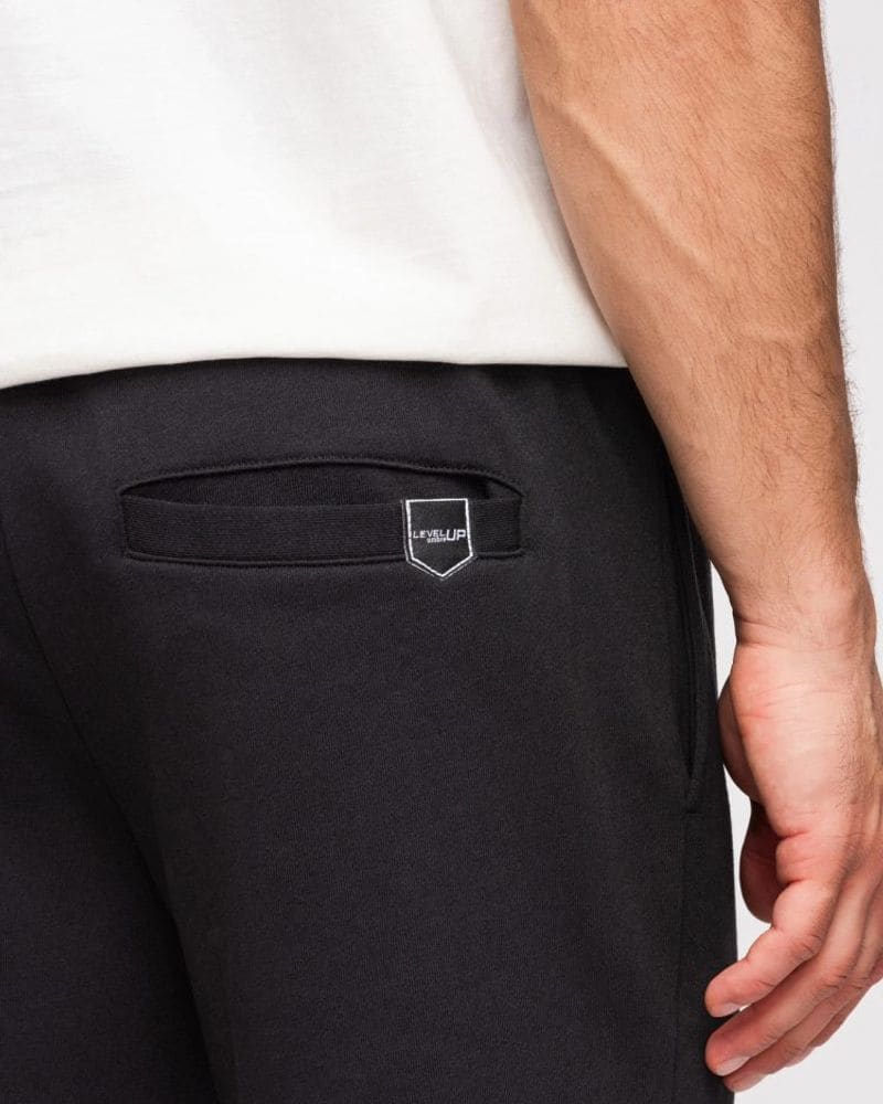 Trendy čierne kraťasy s logom a s rozparkom – fotka 8