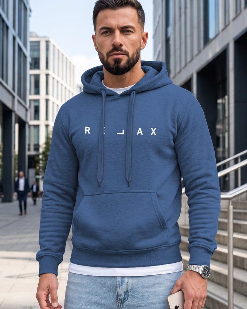 Atraktívna modrá mikina s nápisom RELAX